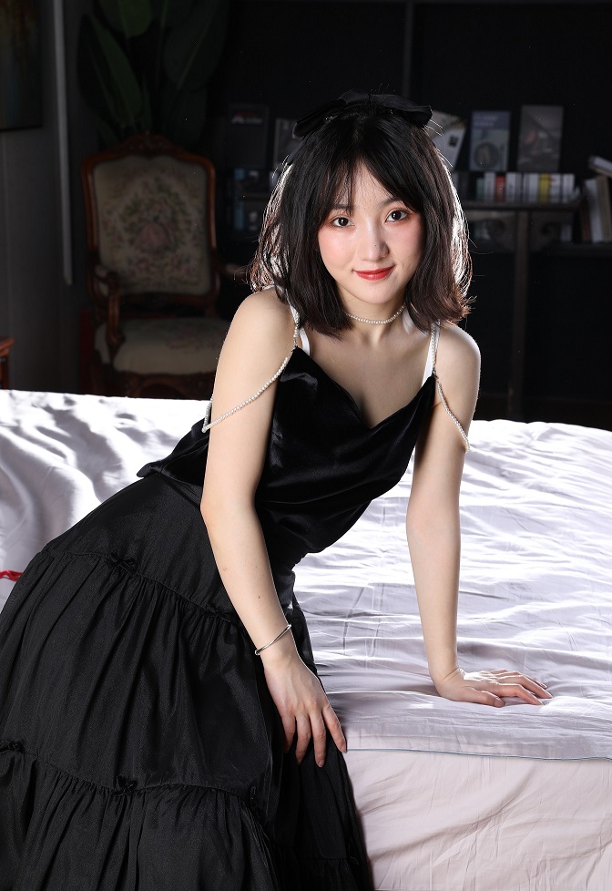 希威社超嫩红模小不点约拍S摄影作品 569P