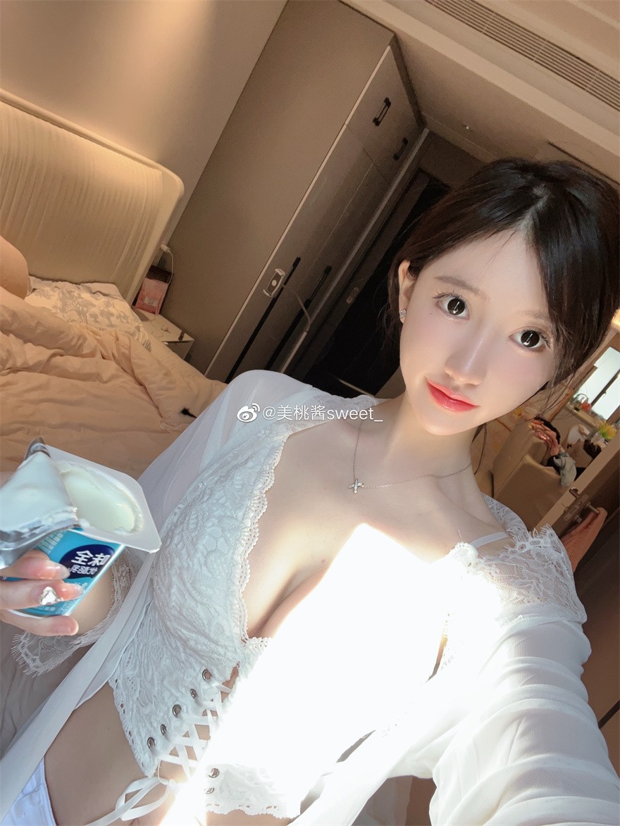 秀人网顶级颜值女神模特美桃酱 61P5V