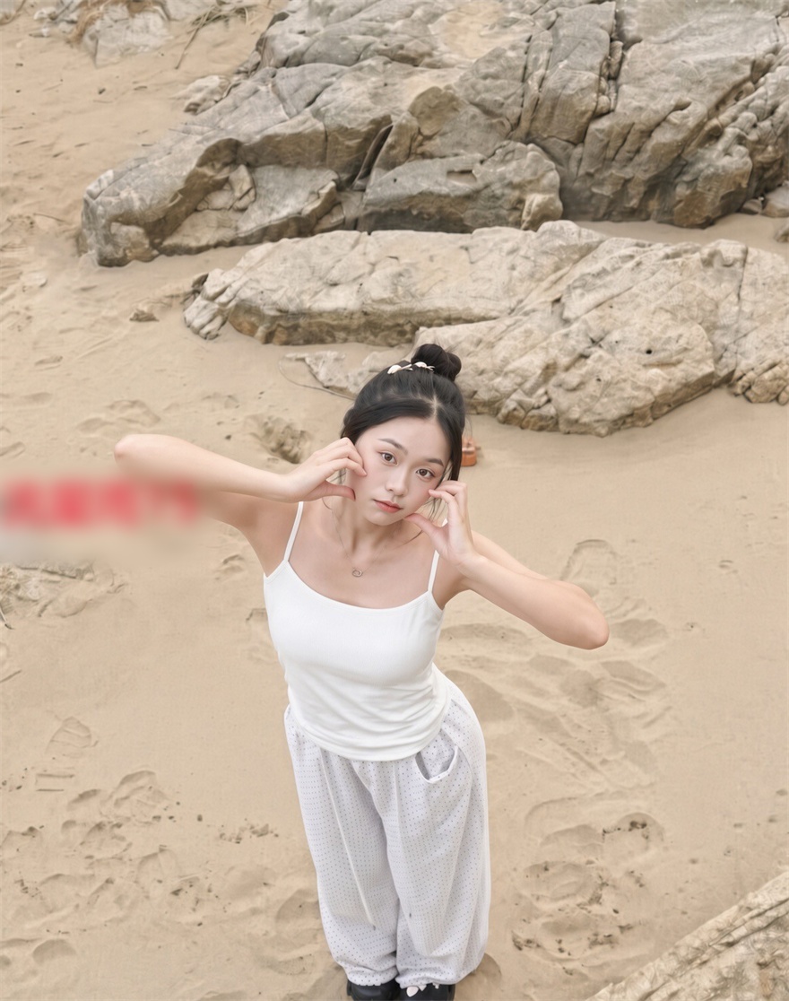 原档泄密威海极品反差美女 5P21V